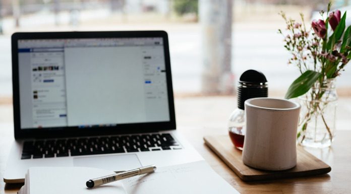 ΑΑΔΕ: «Αυτόματα» πλέον η δήλωση Ε9 – Τι πρέπει να γνωρίζουν οι φορολογούμενοι ΑΑΔΕ: «Αυτόματα» από σήμερα η δήλωση Ε9 – Τι πρέπει να γνωρίζουν οι φορολογούμενοι Μέχρι χθες, η λειτουργικότητα αυτή αφορούσε μόνο τις περιπτώσεις δωρεάς/γονικής παροχής