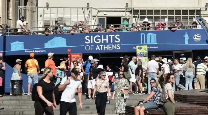 Το ΥΠΕΣ «δελεάζει» τις ΜΚΟ να εγγραφούν για να μπορούν να λαμβάνουν ευκολότερα χρηματοδότηση Το ΥΠΕΣ «δελεάζει» τις ΜΚΟ να εγγραφούν για να μπορούν να λαμβάνουν ευκολότερα χρηματοδότηση