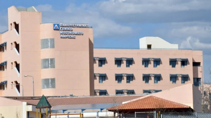 Νοσοκομείο Λάρισας: Ξεκόλλησε κομμάτι της οροφής και τραυμάτισε ασθενή
