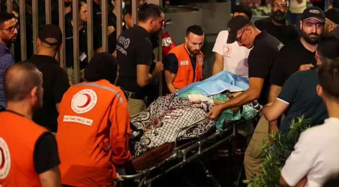 Σακατεμένα μέλη της Χεζμπολάχ στα νοσοκομεία του Λιβάνου μετά τις ταυτόχρονες εκρήξεις χιλιάδων βομβητών Σακατεμένα μέλη της Χεζμπολάχ στα νοσοκομεία του Λιβάνου μετά τις ταυτόχρονες εκρήξεις χιλιάδων βομβητών