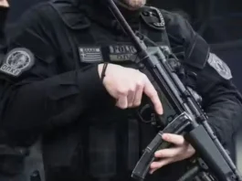 Πάτρα: 30 Ρομά επιτέθηκαν σε αστυνομικό των ΟΠΚΕ – Τον χτύπησαν και τον δάγκωσαν (upd) Πάτρα: 30 Ρομά επιτέθηκαν σε αστυνομικό των ΟΠΚΕ – Τον χτύπησαν και τον δάγκωσαν