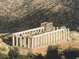 Ναός του Επικούριου Απόλλωνα: Ο ”Παρθενώνας της Πελοποννήσου” που περιστρέφεται Ναός του Επικούριου Απόλλωνα: Ο ”Παρθενώνας της Πελοποννήσου” που περιστρέφεται