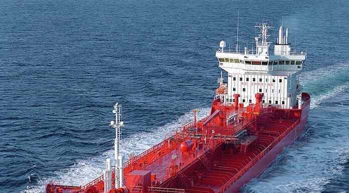 Επίθεση με πυραύλους από τους Χούθι σε ελληνικό τάνκερ στα ανοιχτά της Υεμένης Επίθεση με πυραύλους από τους Χούθι σε ελληνικό τάνκερ στα ανοιχτά της Υεμένης