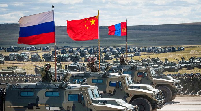 Ανοιχτή σύγκρουση:Ρωσία και Κίνα ανακοίνωσαν στρατιωτική σύμπραξη κατά των ΗΠΑ! Ρωσία και Κίνα ανακοίνωσαν στρατιωτική σύμπραξη κατά των ΗΠΑ!