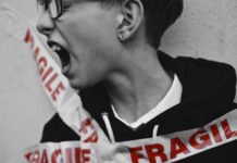 Στον τόπο του εγκλήματος επιστρέφει η Τρόϊκα: Έρχονται τον Οκτώβριο και ζητούν νέο Μνημόνιο Η Τρόϊκα επιστρέφει στο «τόπο του εγκλήματος»: Έρχονται τον Οκτώβριο και ζητούν νέο Μνημόνιο