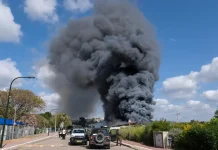 Πεκίνο: Οι κινέζοι πολίτες στο Ισράηλ καλούνται να επιστρέψουν το συντομότερο στην Κίνα ή να πάνε σε ασφαλές μέρος Πεκίνο: Οι κινέζοι πολίτες στο Ισράηλ καλούνται να επιστρέψουν το συντομότερο στην Κίνα ή να πάνε σε ασφαλές μέρος