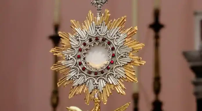 Πνευματικός πόλεμος στην Ατλάντα: Καθολικοί Ναοί ετοιμάζουν λειτουργίες και ολονυκτίες κατά της “μαύρης σύναξης” των σατανιστών Πνευματικός πόλεμος στην Ατλάντα: Καθολικοί Ναοί ετοιμάζουν λειτουργίες και ολονυκτίες κατά της “μαύρης σύναξης” των σατανιστών