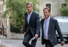 Συνελήφθη «ο βασιλιάς των διαμαντιών» Μπένι Στάινμετζ στο «Ελ.Βενιζέλος» για συμμετοχή σε εγκληματική οργάνωση Συνελήφθη «ο βασιλιάς των διαμαντιών» Μπένι Στάινμετζ στο «Ελ.Βενιζέλος» για συμμετοχή σε εγκληματική οργάνωση