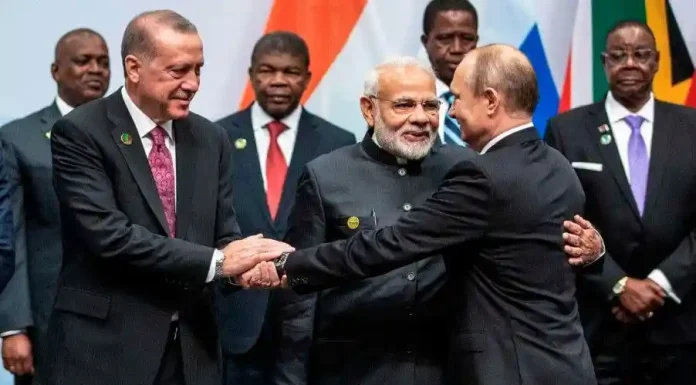 BRICS: Η Ινδία μπλοκάρει την υποψηφιότητα της Τουρκίας λόγω Πακιστάν BRICS: Η Ινδία μπλοκάρει την υποψηφιότητα της Τουρκίας λόγω Πακιστάν