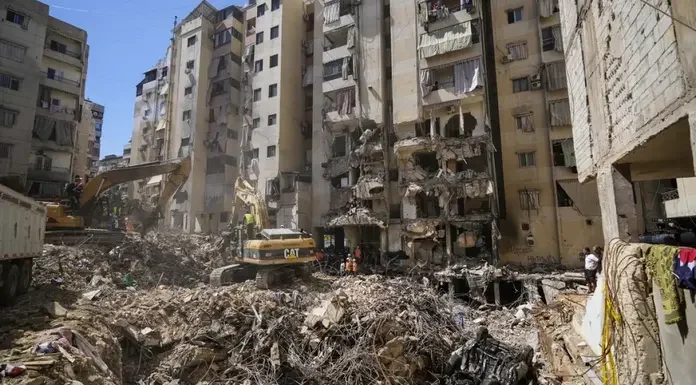 Ναι είμαστε υπό πολιορκία: «Δεν είστε ασφαλείς, δεν είστε αθώοι, δεν είστε έτοιμοι» Ναι«είμαστε υπό πολιορκία»:Δεν είστε ασφαλείς, δεν είστε αθώοι, δεν είστε έτοιμοι