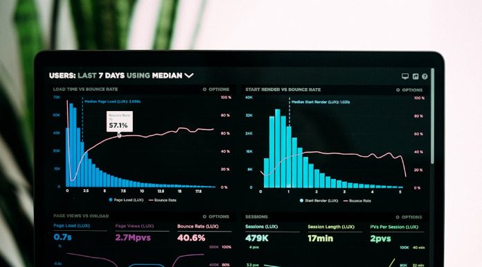 Μέσω της λογοκρισίας διαγράφουν τα αρχεία του διαδικτύου Μέσω της λογοκρισίας διαγράφουν τα αρχεία του διαδικτύου