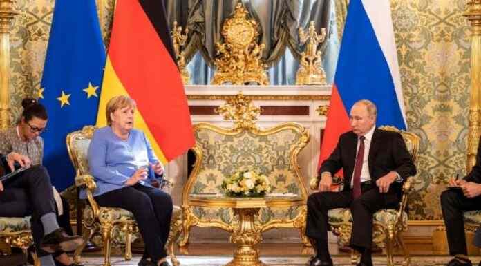 Απομνημονεύματα Α.Μέρκελ: Γνώριζαν ότι αν έμπαινε η Ουκρανία στο ΝΑΤΟ θα ήταν «αφορμή πολέμου» για την Ρωσία Απομνημονεύματα Α.Μέρκελ: Γνώριζαν ότι αν έμπαινε η Ουκρανία στο ΝΑΤΟ θα ήταν «αφορμή πολέμου» για την Ρωσία