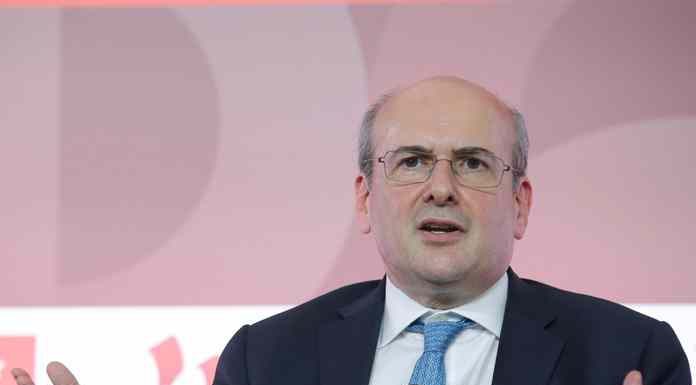 Όταν ο Κ.Χατζηδάκης δήλωνε το 2020 ότι «θα σπάσει αυγά» στην ενέργεια – Και η τιμή της MWh…διπλασιάστηκε (βίντεο) Όταν ο Κ.Χατζηδάκης δήλωνε το 2020 ότι «θα σπάσει αυγά» στην ενέργεια – Και η τιμή της MWh…διπλασιάστηκε (βίντεο)