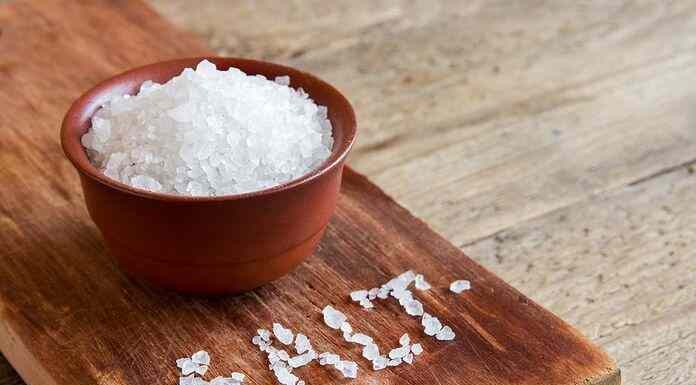 Η έλλειψη αλατιού μπορεί να είναι απειλητική για τη ζωή- είναι απαραίτητο για τις λειτουργίες του οργανισμού Η έλλειψη αλατιού μπορεί να είναι απειλητική για τη ζωή- είναι απαραίτητο για τις λειτουργίες του οργανισμού