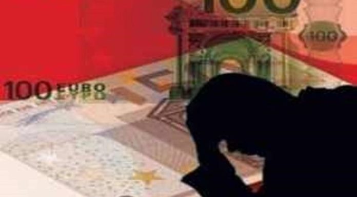 Παγκόσμια πρωτιά στα ληξιπρόθεσμα χρέη η Ελλάδα