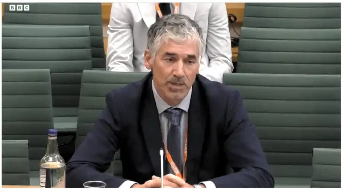 Αγγλος Χειρουργός εθελοντής στην Γάζα περιγράφει drones που στοχεύουν παιδιά με σφαίρες διασποράς