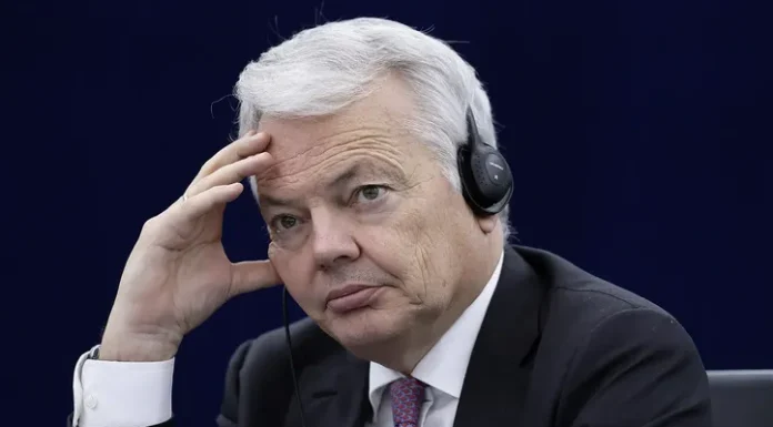 Υπόθεση διαφθοράς στην Ε.Ε.-Έρευνες για πρώην Επίτροπο Υπόθεση διαφθοράς στην Ε.Ε.-Έρευνες για πρώην Επίτροπο