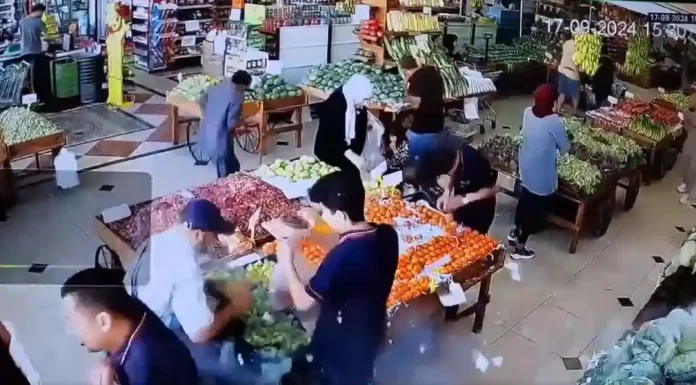 Μοσάντ για χτύπημα με βομβητές: «Είχαμε φτιάξει το Truman Show και τα στελέχη της Χεζμπολάχ έπαιζαν χωρίς να το ξέρουν» Μοσάντ για χτύπημα με βομβητές: «Είχαμε φτιάξει το Truman Show και τα στελέχη της Χεζμπολάχ έπαιζαν χωρίς να το ξέρουν»