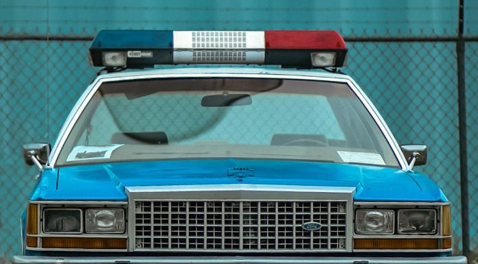 Θεσσαλονίκη: Συνελήφθη 50χρονος που απειλούσε δικαστικούς επιμελητές μέσω βίντεο στα κοινωνικά δίκτυα Θεσσαλονίκη: Συνελήφθη 50χρονος που απειλούσε δικαστικούς επιμελητές μέσω βίντεο στα κοινωνικά δίκτυα