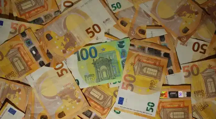 Μέχρι αύριο η καταβολή των τελών κυκλοφορίας 2025 – Ποια τα πρόστιμα Μέχρι αύριο η καταβολή των τελών κυκλοφορίας 2025 – Ποια τα πρόστιμα