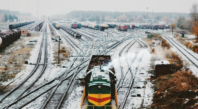 ΕΕ προς κυβέρνηση: «Ακόμα οι σιδηρόδρομοί σας δεν είναι ασφαλείς» – Σχεδόν δύο χρόνια μετά τα Τέμπη… ΕΕ προς κυβέρνηση: «Ακόμα οι σιδηρόδρομοί σας δεν είναι ασφαλείς» – Σχεδόν δύο χρόνια μετά τα Τέμπη…