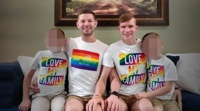 ΗΠΑ: Φρίκη με ζευγάρι ομοφυλόφιλων που βίαζε τους υιοθετημένους γιους τους ΗΠΑ: Φρίκη με ζευγάρι ομοφυλόφιλων που βίαζε τους υιοθετημένους γιους τους