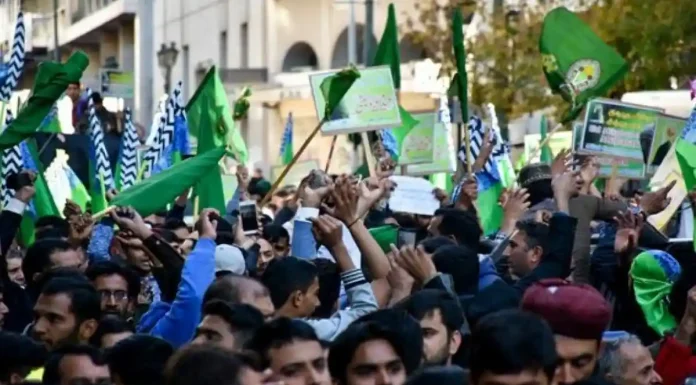 Οδηγίες σε Πακιστανούς: Από αυτές τις διαδρομές θα έρθετε στην Ελλάδα Οδηγίες σε Πακιστανούς: Από αυτές τις διαδρομές θα έρθετε στην Ελλάδα