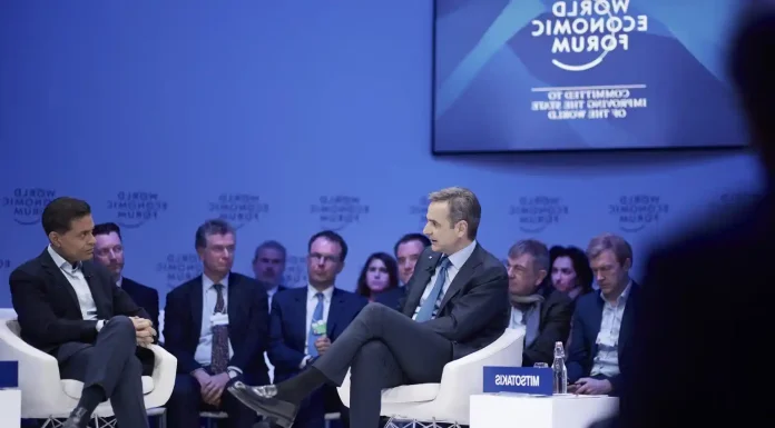 Ο Μητσοτάκης εγκατέλειψε και τις ΑΠΕ! μετά τους ΛΟΑΤΚΙ+ – Στροφή στα ορυκτά καύσιμα λόγω Ν.Τραμπ Μετά τους ΛΟΑΤΚΙ+ ο Κ.Μητσοτάκης εγκατέλειψε και τις ΑΠΕ! – Στροφή στα ορυκτά καύσιμα λόγω Ν.Τραμπ