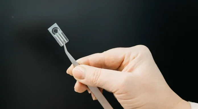 Εξαιρετικά ευαίσθητο αισθητήρα για την ανίχνευση φυτοφαρμάκων στα τρόφιμα αναπτύσσει η Ρωσία Εξαιρετικά ευαίσθητο αισθητήρα για την ανίχνευση φυτοφαρμάκων στα τρόφιμα αναπτύσσει η Ρωσία