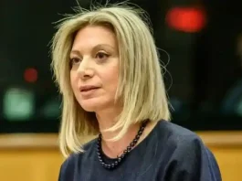 Ερωτήσεις στον Μητσοτάκη από Μαρία Καρυστιανού που θα πρέπει να απαντήσει στον Σρόιτερ