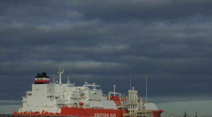 Η ΕΕ λέει ότι «είναι προετοιμασμένη» για την διακοπή του ρωσικού αερίου αλλά δεν εξηγεί πόσο θα αγοράζει το αμερικανικό LNG Η ΕΕ λέει ότι «είναι προετοιμασμένη» για την διακοπή του ρωσικού αερίου αλλά δεν εξηγεί πόσο θα αγοράζει το αμερικανικό LNG