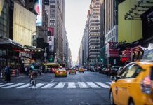 Νέα Υόρκη: Η πρώτη πόλη των ΗΠΑ που βάζει διόδια στους οδηγούς – Τι θα πληρώνουν Νέα Υόρκη: Η πρώτη πόλη των ΗΠΑ που βάζει διόδια στους οδηγούς – Τι θα πληρώνουν