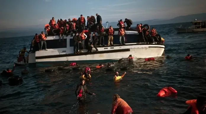 Ορθάνοιχτα σύνορα για τους λαθρομετανάστες παρά τα «πυρά» του Τζέι Ντι Βανς Ορθάνοιχτα σύνορα για τους λαθρομετανάστες παρά τα «πυρά» του Τζέι Ντι Βανς