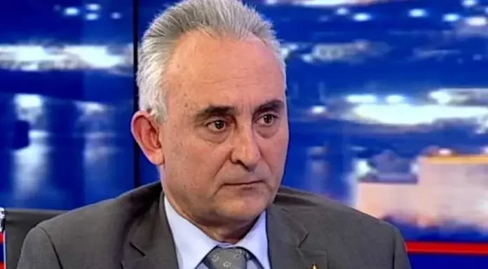 Καθηγητής Γρίβας: “Στη χώρα μας υπάρχει μια ισχυρή ελίτ που εργάζεται για να κατακτηθεί η Ελλάδα! Καθηγητής Γρίβας: "Στη χώρα μας υπάρχει μια ισχυρή ελίτ που εργάζεται για να κατακτηθεί η Ελλάδα!