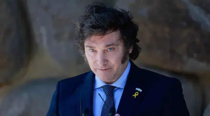 Η Αργεντινή βάζει τέλος στην «αλλαγή» φύλου από ανηλίκους – Στις ανδρικές φυλακές οι τραβεστί εγκληματίες Η Αργεντινή βάζει τέλος στην «αλλαγή» φύλου από ανηλίκους – Στις ανδρικές φυλακές οι τραβεστί εγκληματίες