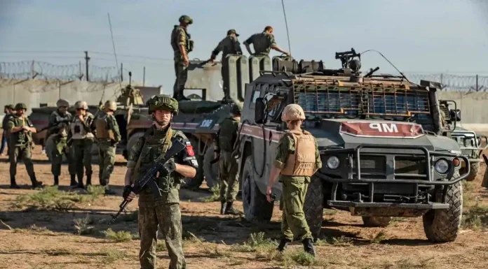 Μεγάλη ρωσική επιχείρηση στην Συρία: Αεραπόβαση και κατάληψη τριών πόλεων Μεγάλη ρωσική επιχείρηση στην Συρία: Αεραπόβαση και κατάληψη τριών πόλεων