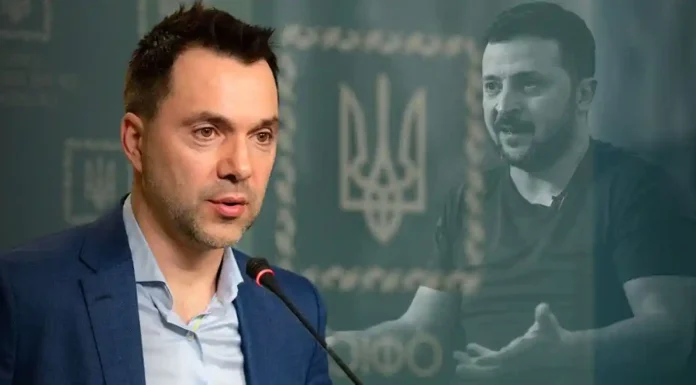 O.Αρεστόβιτς: «Όταν γίνω ο επόμενος πρόεδρος της Ουκρανίας ο Β.Ζελένσκι θα καταδικαστεί σε ισόβια φυλάκιση» O.Αρεστόβιτς: «Όταν γίνω ο επόμενος πρόεδρος της Ουκρανίας ο Β.Ζελένσκι θα καταδικαστεί σε ισόβια φυλάκιση»