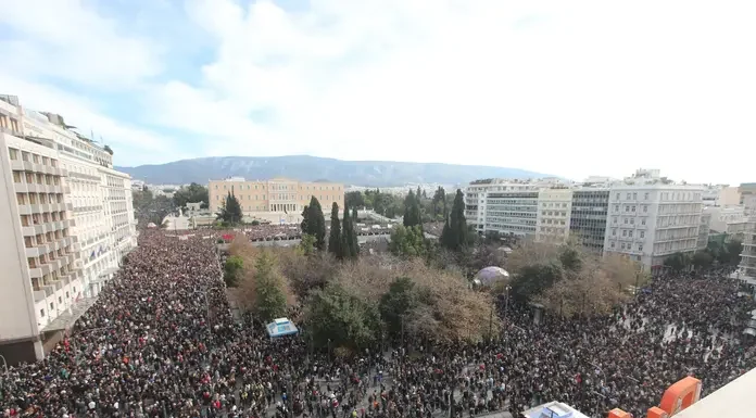 Τέμπη: Πώς περιγράφουν τα διεθνή ΜΜΕ τις διαδηλώσεις στην Ελλάδα Τέμπη: Πώς περιγράφουν τα διεθνή ΜΜΕ τις διαδηλώσεις στην Ελλάδα