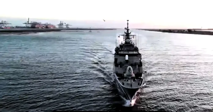 Η φρεγάτα ΥΔΡΑ «έμεινε» από πετρέλαιο σε λιμάνι της Αιγύπτου και περίμενε τέσσερις ημέρες να συνεννοηθούν τα αρμόδια υπουργεία Η φρεγάτα ΥΔΡΑ «έμεινε» από πετρέλαιο σε λιμάνι της Αιγύπτου και περίμενε τέσσερις ημέρες να συνεννοηθούν τα αρμόδια υπουργεία