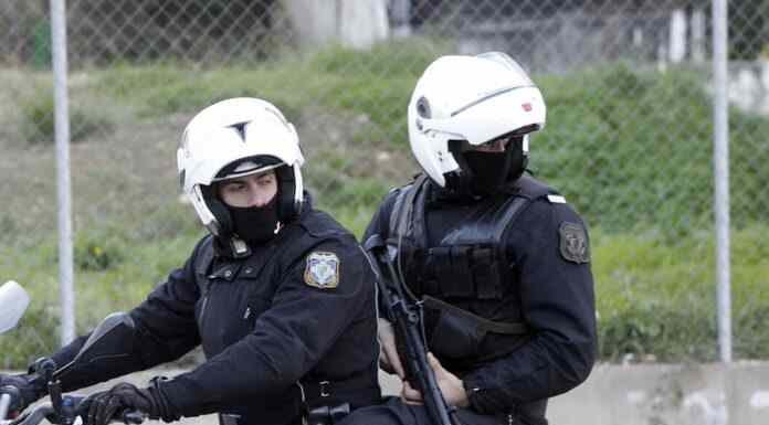 Αλλοδαποί Κλέφτες κινητών από άλλο «επίπεδο»- Άρπαζαν κινητά και τσάντες πολιτών με… βαρίδι – μαγνήτη Αλοδαποί Κλέφτες κινητών από άλλο επίπεδο- Άρπαζαν κινητά από από τσάντες πολιτών με… βαρίδι – μαγνήτη