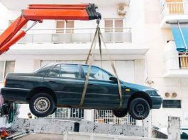 Ποια οχήματα θεωρούνται εγκαταλελειμμένα- και πότε τοποθετείται το αυτοκόλλητο ειδοποίησης