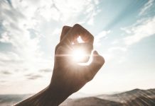 Οι νόμοι πρέπει να πατάνε στο αξιακό σύστημα