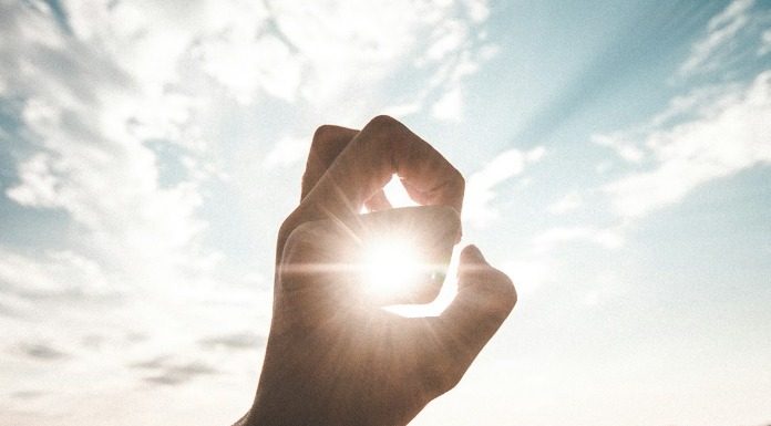 Οι νόμοι πρέπει να πατάνε στο αξιακό σύστημα