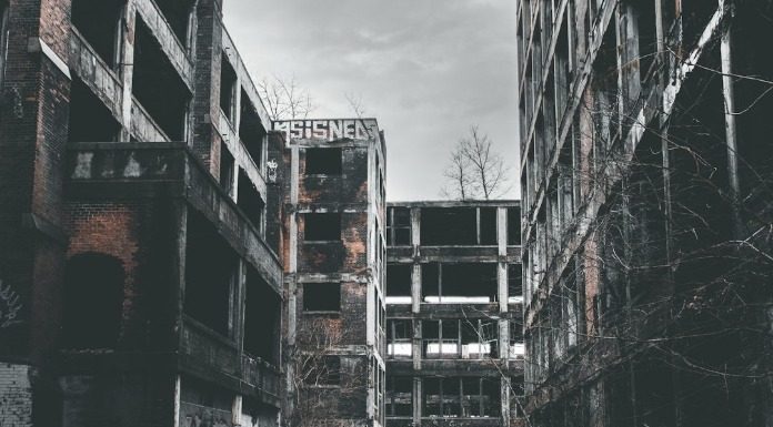 Αφού διέλυσαν την δημόσια υγεία καταστρέφουν και την ιδιωτική