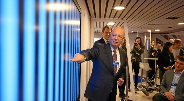Κλάους Σβαμπ: Παραιτήθηκε από την προεδρία ο ιδρυτής του Παγκόσμιου Οικονομικού Φόρουμ Κλάους Σβαμπ: Παραιτήθηκε από την προεδρία ο ιδρυτής του Παγκόσμιου Οικονομικού Φόρουμ