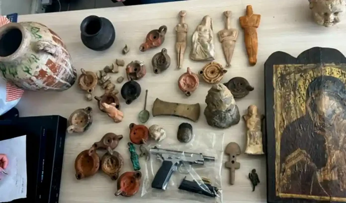 Στον εισαγγελέα Ηρακλείου Κρήτης κύκλωμα αρχαιοκαπηλίας – Στο «κόλπο» και διευθυντής δημόσιας υπηρεσίας!