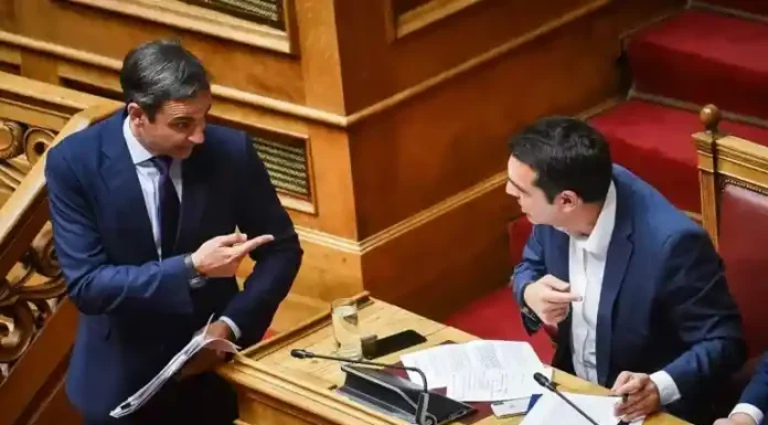 Η κωλοτούμπα για τα αμαρτωλά υπερπλεονάσματα Η κωλοτούμπα για τα αμαρτωλά υπερπλεονάσματα Τo 2018 o Kυριάκος Μητσοτάκης αποκήρυσσε τα υπερπλεονάσματα ως τον βέβαιο δρόμο προς την οικονομική και κοινωνική κόλαση. Έλεγε ότι ήταν προϊόν φορολογικού στραγγαλισμού της μεσαίας τάξης