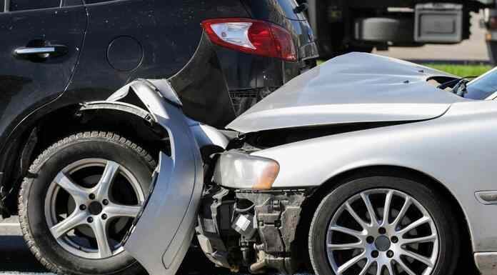 Δείτε τι πρέπει να κάνουμε άμεσα αν εμπλακούμε σε τροχαίο ατύχημα Δείτε τι πρέπει να κάνουμε άμεσα αν εμπλακούμε σε τροχαίο ατύχημα