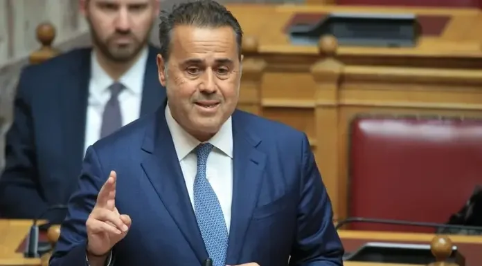 Χαμός με τα οικόπεδα που γίνονται χωράφια! «Θα φάμε ξύλο από τον κόσμο» Χαμός με τα οικόπεδα που γίνονται χωράφια! «Θα φάμε ξύλο από τον κόσμο»