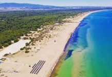 H Παραλία «φιλέτο» Καλογριά οδεύει προς παραχώρηση χρήσης αιγιαλού και παραλίας σε ιδιώτες H Παραλία «φιλέτο» Καλογριά οδεύει προς παραχώρηση χρήσης αιγιαλού και παραλίας